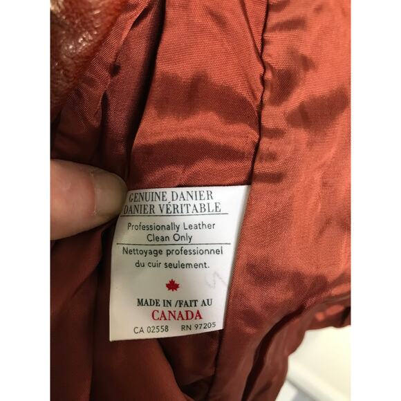 Danier Leather Jacket Womens Size 8-10 Caramel Brown Zip Front Satin Lined - Picture 8 of 9